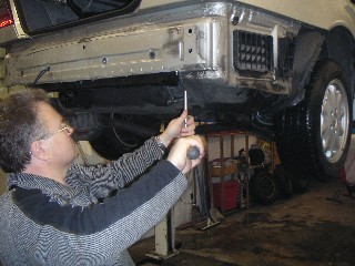 Zugvorrichtung2000 Anh&auml;ngerkupplungen,Thule Fahradtr&auml;ger und Auto Elektronik Einbau vom Fachmann M&uuml;lheim an der Ruhr, K&ouml;lner-Stra&szlig;e 236 / b1