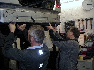 Zugvorrichtung2000 Anh&auml;ngerkupplungen,Thule Fahradtr&auml;ger und Auto Elektronik Einbau vom Fachmann M&uuml;lheim an der Ruhr, K&ouml;lner-Stra&szlig;e 236 / b1