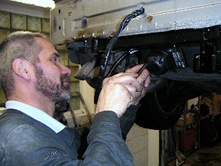 Zugvorrichtung2000 Anh&auml;ngerkupplungen,Thule Fahradtr&auml;ger und Auto Elektronik Einbau vom Fachmann M&uuml;lheim an der Ruhr, K&ouml;lner-Stra&szlig;e 236 / b1